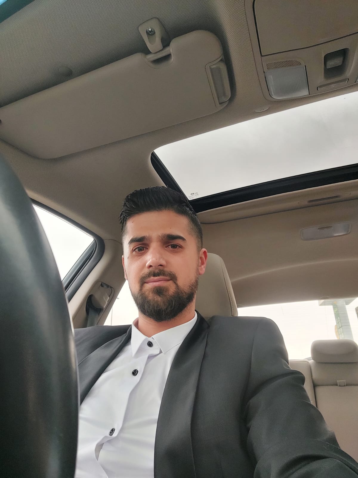 המייסד והשותף 